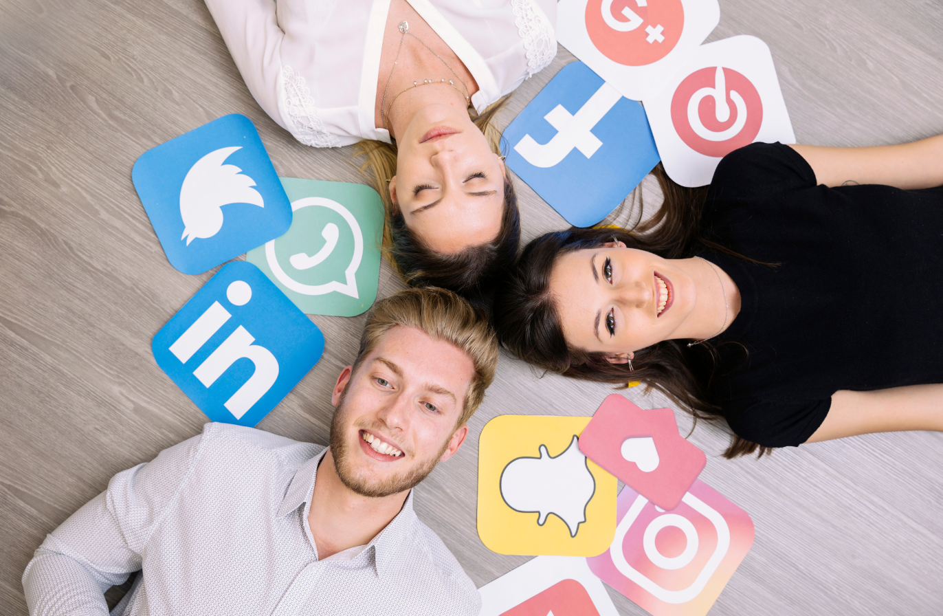 social media communities article cover