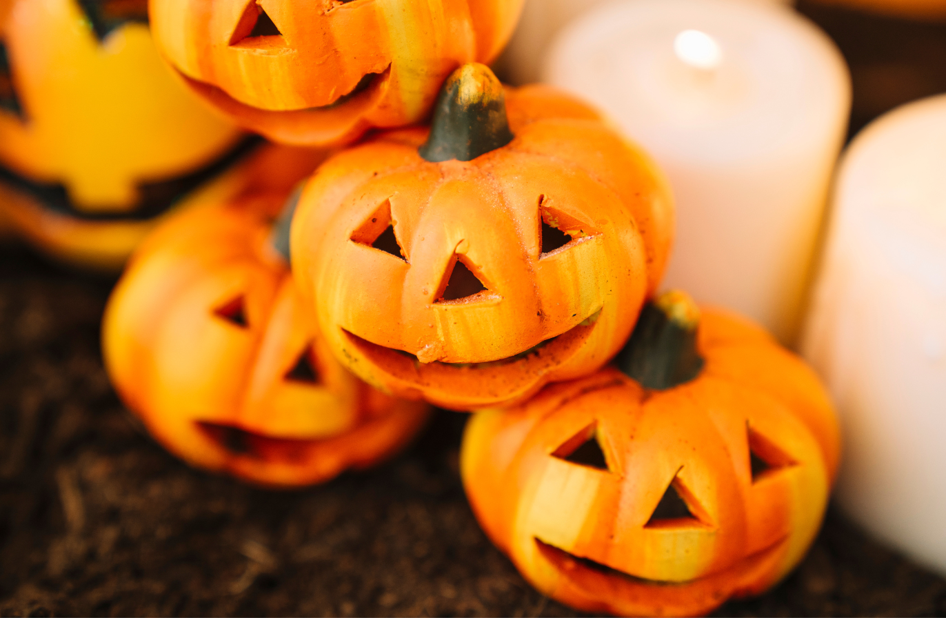 halloween social media ideas article cover